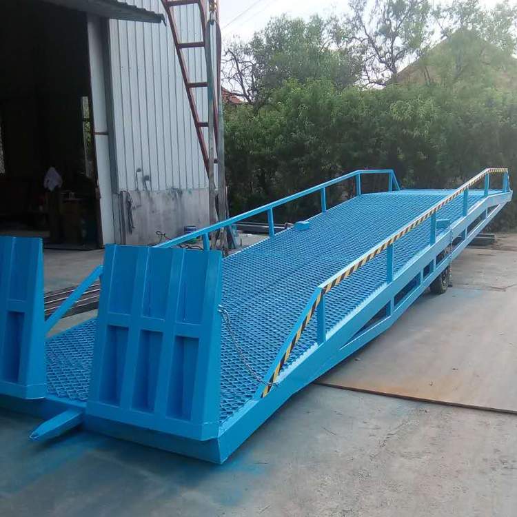 移动登车桥 